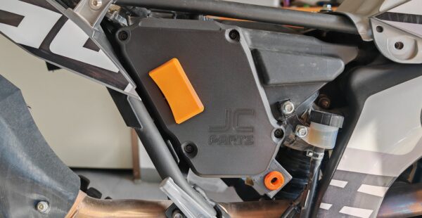 JCPerformance Kit in Carbon Fiber for Voge 300 Rally - Image 10